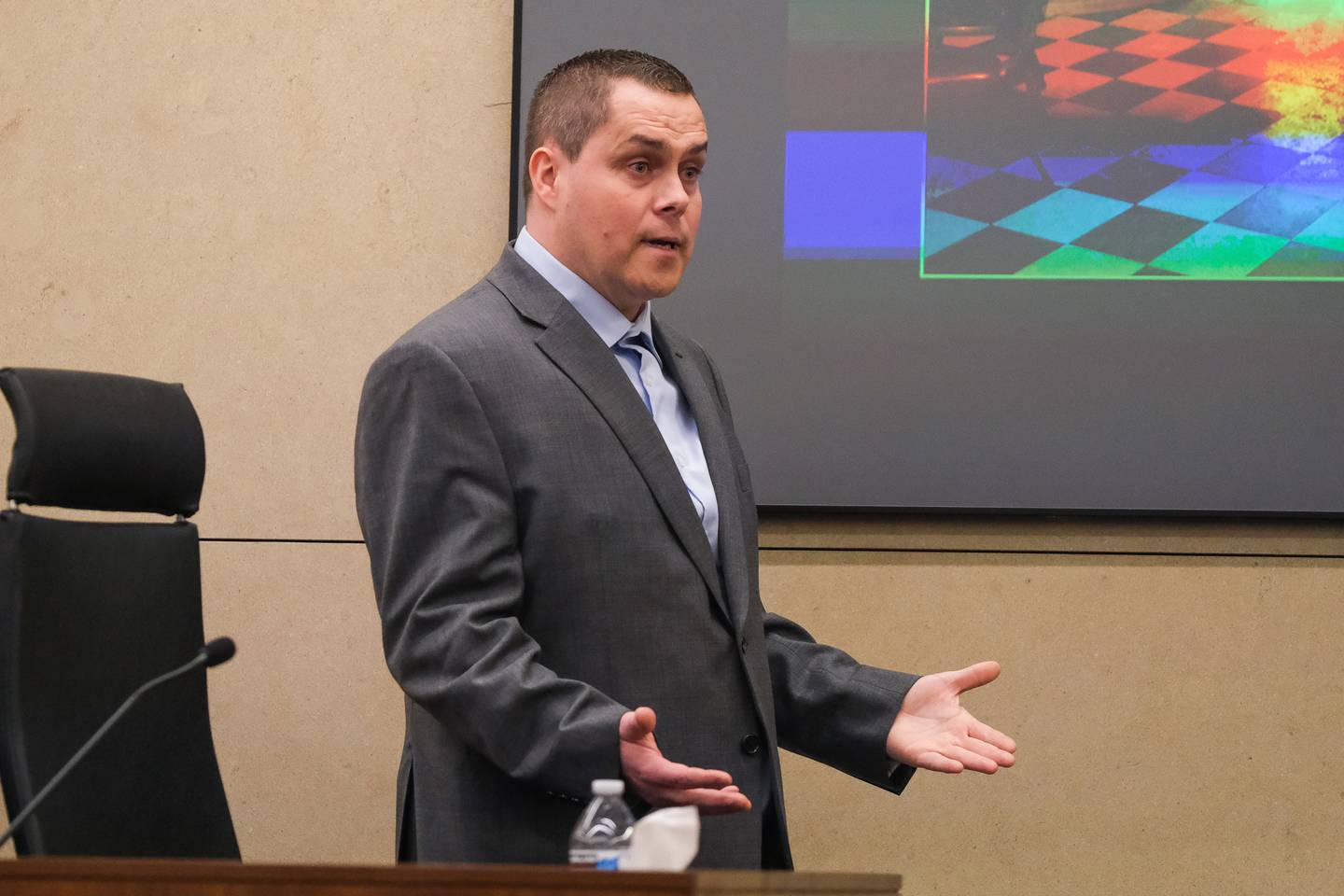 Jeremy Boshears, 36, describes the events that transpired the night of Kailtyln Kearns death. Boshears is charged with the murder of Kaitlyn “Katie” Kearns, 24, on Nov. 13, 2017. Wednesday, April 27, 2022, in Joliet.