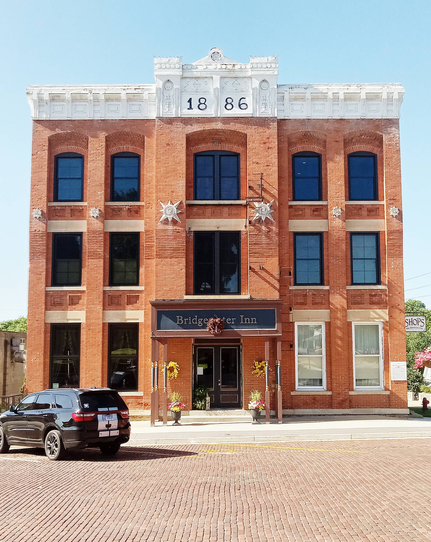 Bridgewater Inn is located at 116 E. Market St. in Mount Carroll.