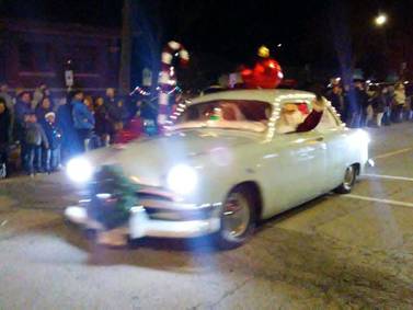 Huge turnout for Plano Rockin’ Christmas Parade