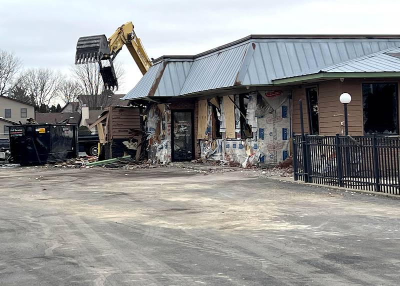Demolition is underway at Tom & Jerry’s Thursday, Feb. 19, 2026, after the popular Sycamore restaurant was destroyed by fire Jan. 31. The eatery plans to reopen soon at 265 W. Peace Road while they rebuild at the original location.