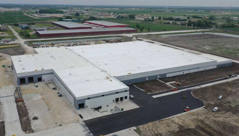 Workers have enclosed the exterior of the GAF manufacturing facility on Monday, June 5, 2023 north of Peru. The plant is located just to the west of Double D Warehouse off of Plank Road. The $80 million, 450,000 square foot facility will employ more than 70 workers. The factory will manufacture polyiso insulation and a new composite polyiso insulation board.
