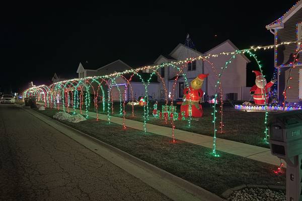 Ottawa, Streator homes light up neighborhoods