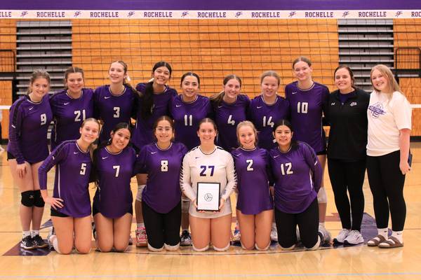 Rochelle JV volleyball team wins invite