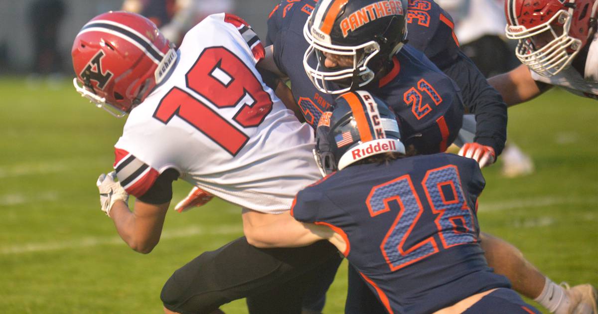Blocked punt key as Joey DeMarco, Oswego win defensive battle with