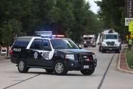 Joliet police pursue 5 burglary suspects, shelter in place issued