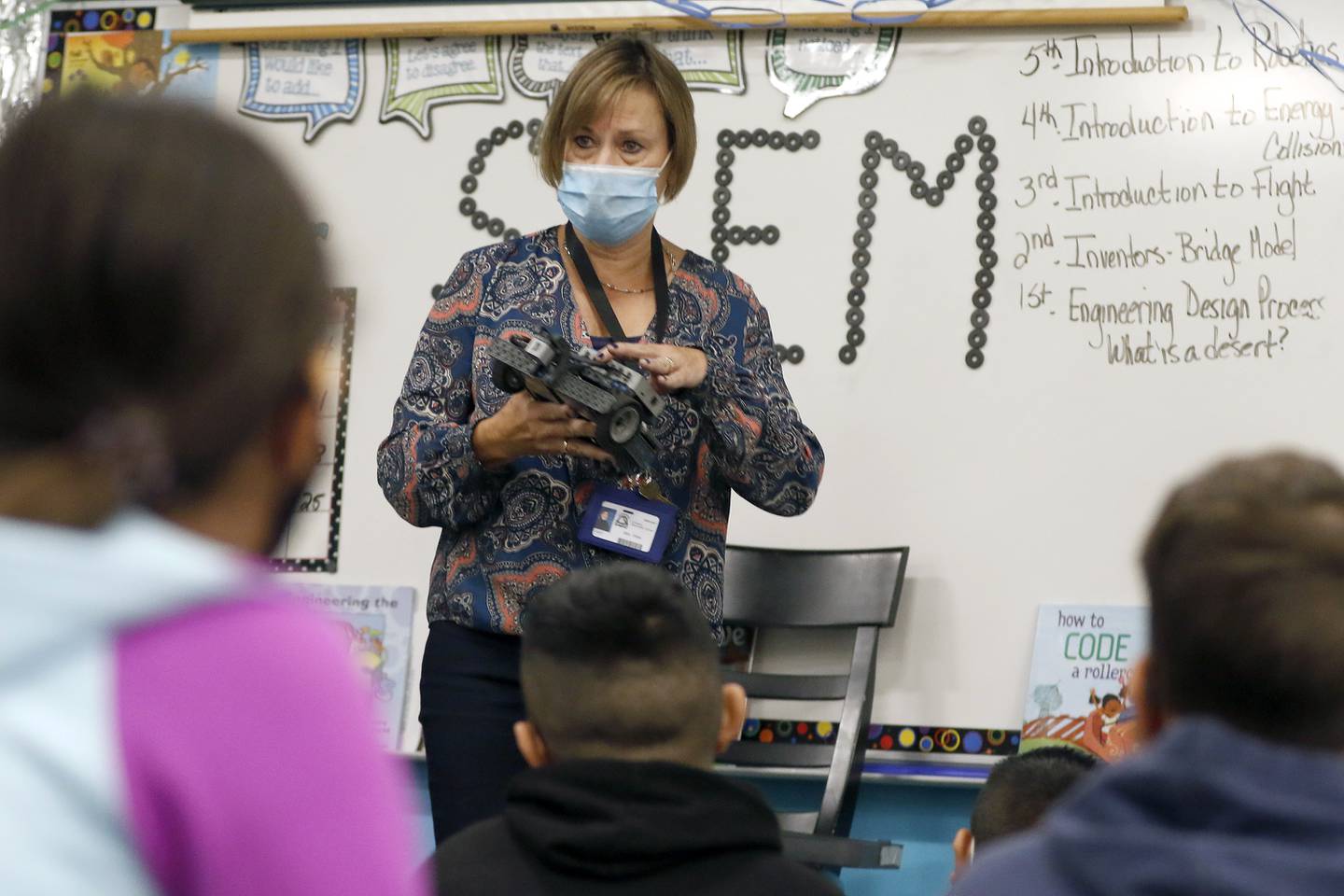 Coventry Elementary School STEM teacher Leslie Wise talks to students during in-person learning at Coventry Elementary School on Wednesday, Sept. 29, 2021 in Crystal Lake.