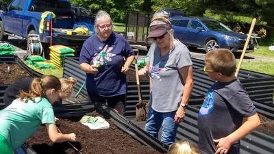 Master Gardeners to celebrate 50 years with free garden tours