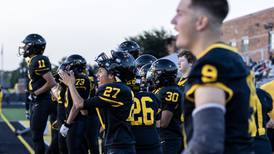 Joliet West has 3 quarterbacks throw TDs in 30-22 win over Plainfield South