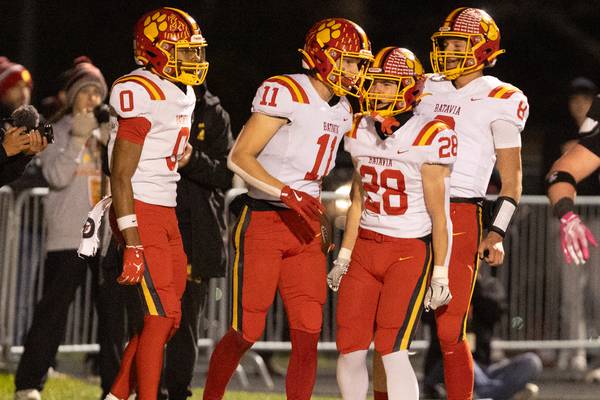 Stout defense, rejuvinated offense leads Batavia over Wheaton Warrenville South to reclaim DuKane Conference