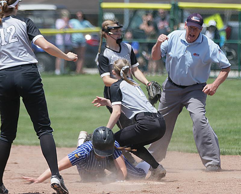 Newark's Bre Dixon is tagged out at second base by Flanagan/Woodland-Cornell's Olivia Chrismarick in the Class 1A Sectional title game on Saturday, May 28, 2022 in Dwight.