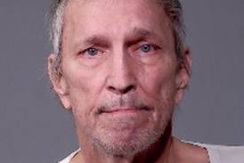 Driver arrested after crashing into Linda’s Pizza in Joliet