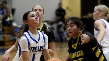 Underclassmen Alex Nowacki, Emma Bierman look to lead turnaround at Woodstock