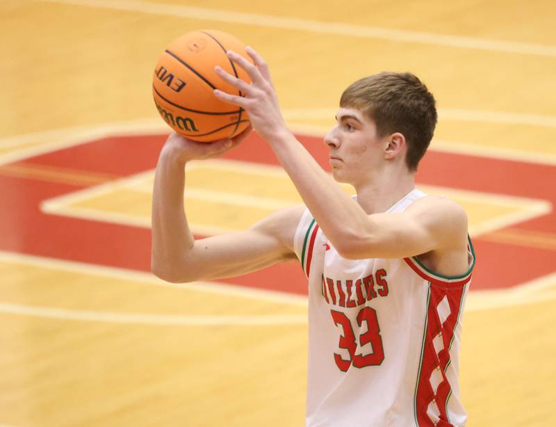 L-P's Gavin Stokes shoots a wide-open shot against Streator during the Dean Riley Shootin' The Rock Thanksgiving Tournament on Monday Nov. 24, 2025 in Kingman Gymnasium at Ottawa High School.