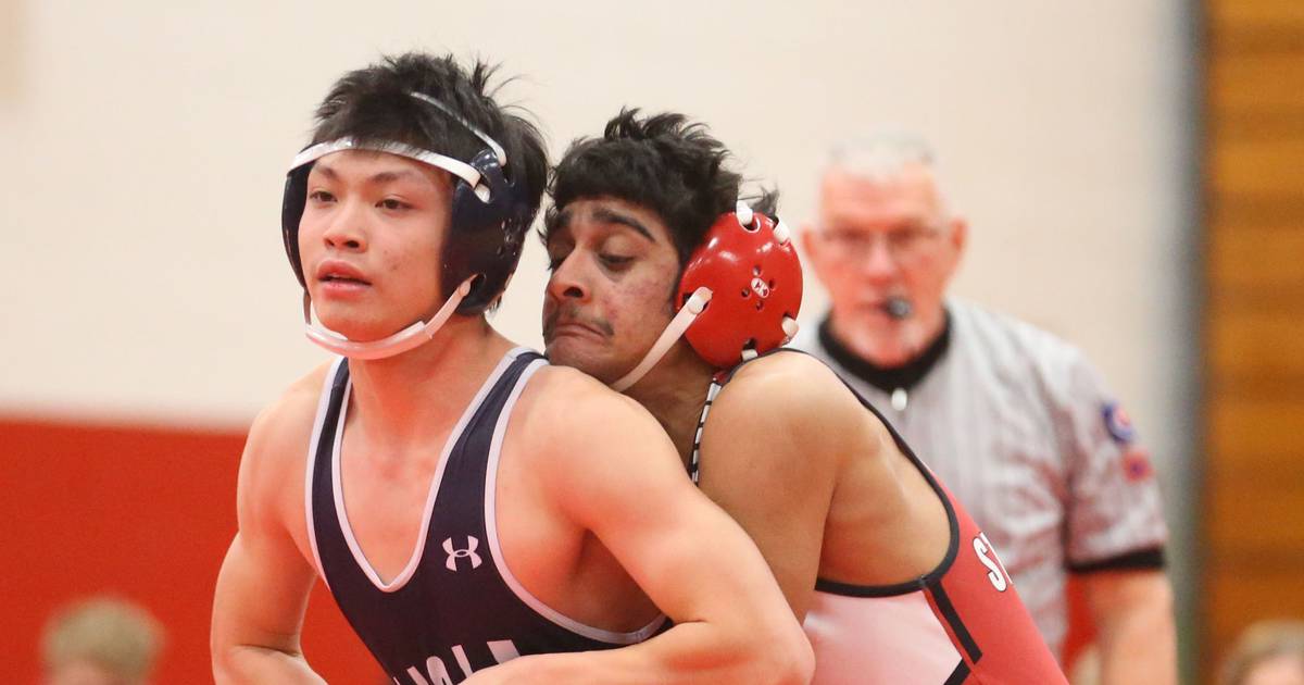 In postseason form, Lisle wrestles Illinois Central Eight dual win from Streator