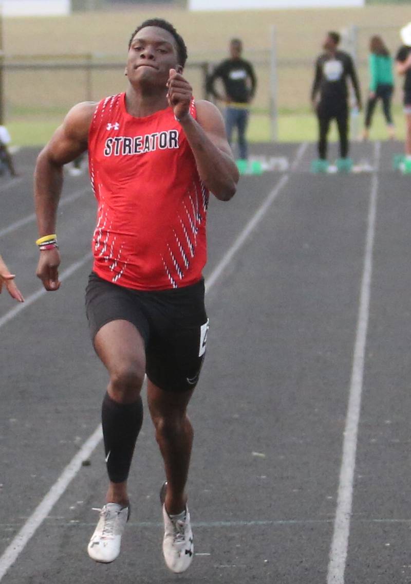 Streator's Aneefy Ford competes in the 100 meter dash during the Class 2A track sectional meet on Wednesday, May 17, 2023 at Geneseo High School.