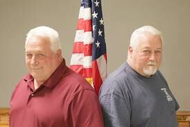 Double the honor: Identical twin veterans headed to D.C. aboard Oct. 4 honor flight
