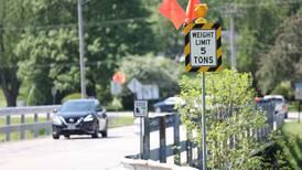 Shorewood’s Seil Road Bridge has new weight limits