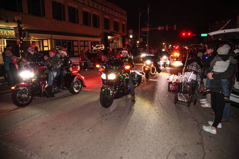 Morris held the Annual Lighted Holiday Parade in Downtown Morris on Friday.