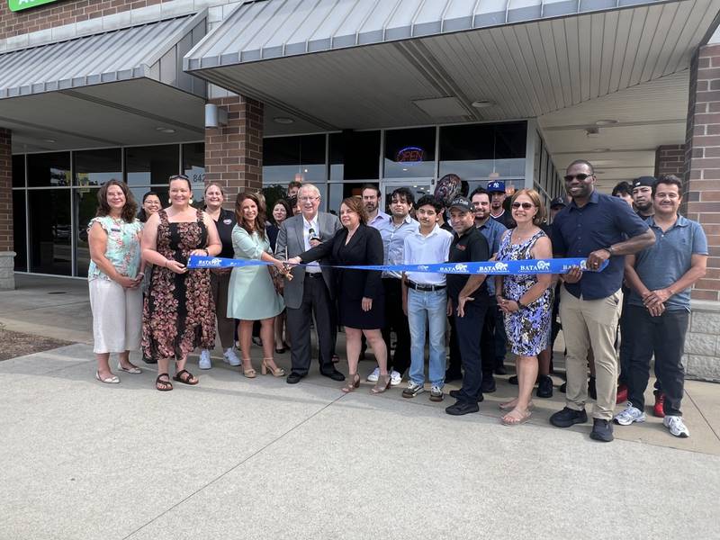 The Batavia Chamber of Commerce held a ribbon-cutting ceremony for the new Taco Dalé restaurant, located at 842 N. Randall Road, Batavia, on June 13, 2024.