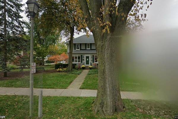 Elmhurst: Single-family home goes for $850,000
