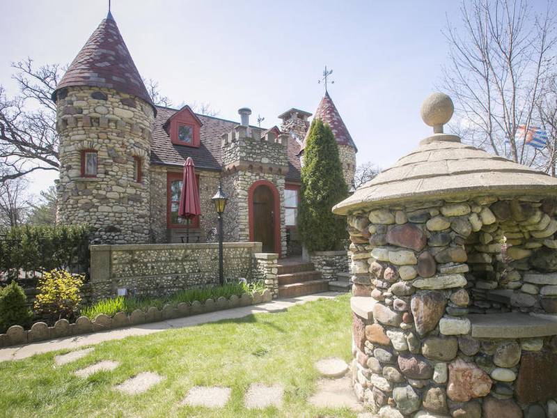 Iconic ‘castle’ in Fox River Grove cancels all events after village rescinds special-use permit