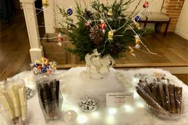 Holiday Arts and Crafts Market open through Christmas Eve in Sycamore