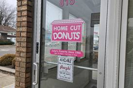 Photos: Home Cut Donuts in Joliet gets ready for Paczki Day