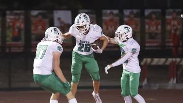 York’s Henry Duda scores 3 TDs, goes over 300 total yards in win against Hinsdale Central