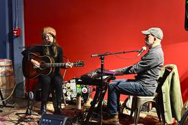 6 live music destinations in Starved Rock Country for national and local touring artists