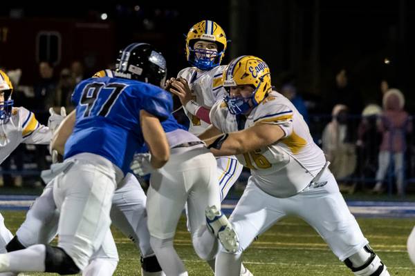Lincoln-Way East falls to Sandburg, as Williams and others sit with injuries