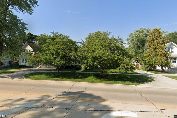 Sale closed in Sycamore: $255,000 for a single-family home built in 1900
