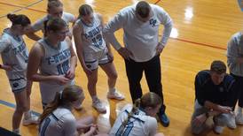 Heyworth handles Cissna Park 54-35 in sectional semifinal stunner