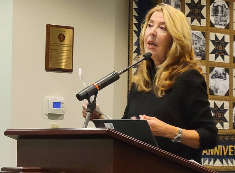 Katy Glynn, a senior business development manager with Engie, makes a point during her presentation to the Spring Valley City Council on Monday.