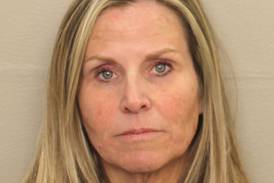 Creston woman wants to withdraw guilty plea for 2022 crash that killed Addison motorcyclist