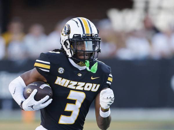 Chicago Bears select Missouri, East St. Louis wide receiver Luther Burden III in second round