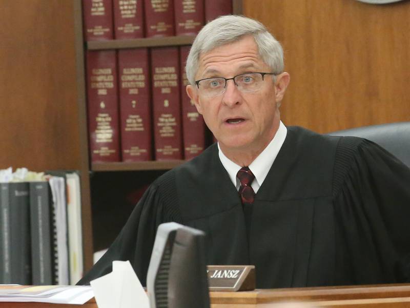 Can Chester Weger get his conviction overturned? Experts weigh in at “Mini-Trial” Day 1