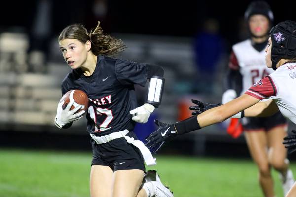 Huntley hangs tough during IHSA regional championship loss to Antioch