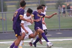 Boys soccer: Mendota celebrates seniors with rout of Winnebago