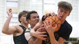 Waubonsie Valley answers Crystal Lake South’s challenge, repeats as Hinkle Classic champs 
