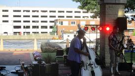 ‘I love the blues’: Fans flock to Joliet’s Bicentennial Park for annual music festival 