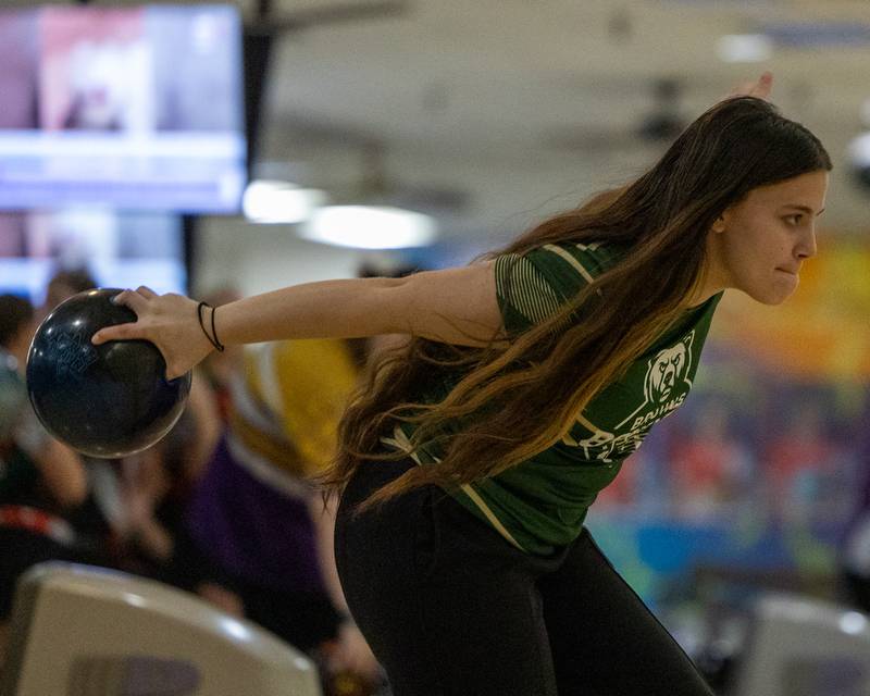 Jaylynne Finley of St. Bede winds up ball before bowling it down lane at the L-P Cavalier Classic on Saturday, December 20, 2025 at Super Bowl in Peru.