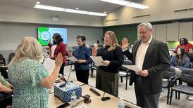 Woodland District 50 swears in new board members