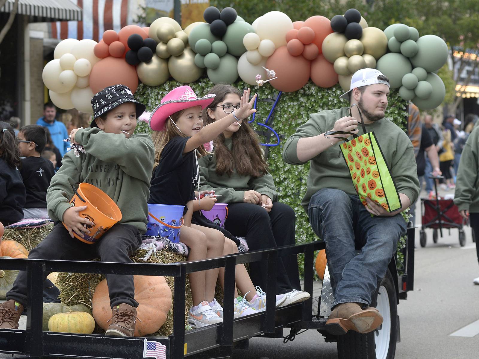 Photos Inaugural scarecrow parade held in downtown Ottawa Shaw Local