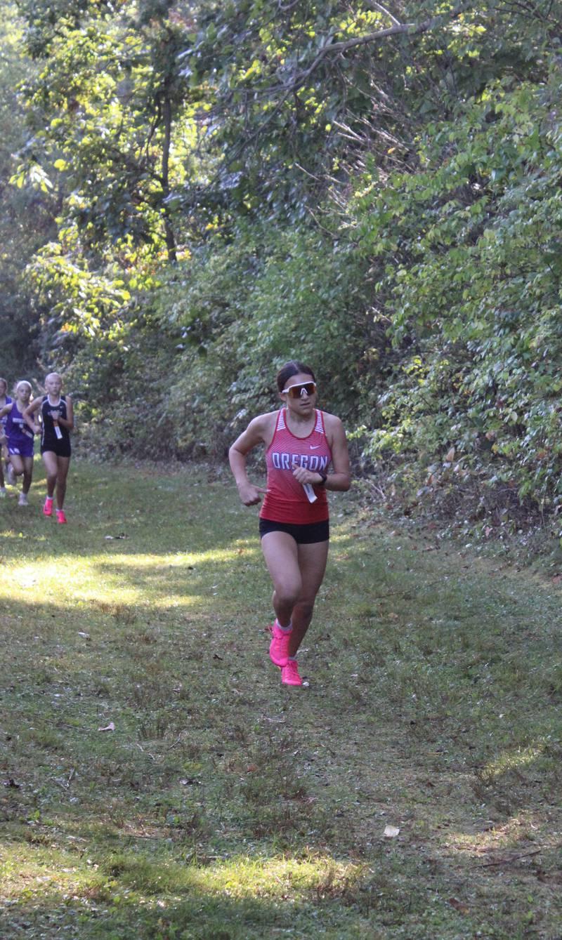 Oregon Junior High School cross country runner Kollins Anaya runs at the Schmidt Invitational on Sept. 27, 2025.