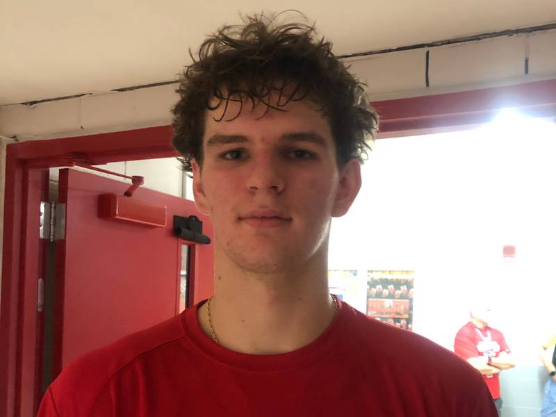 Hinsdale Central's Vince Buzelis