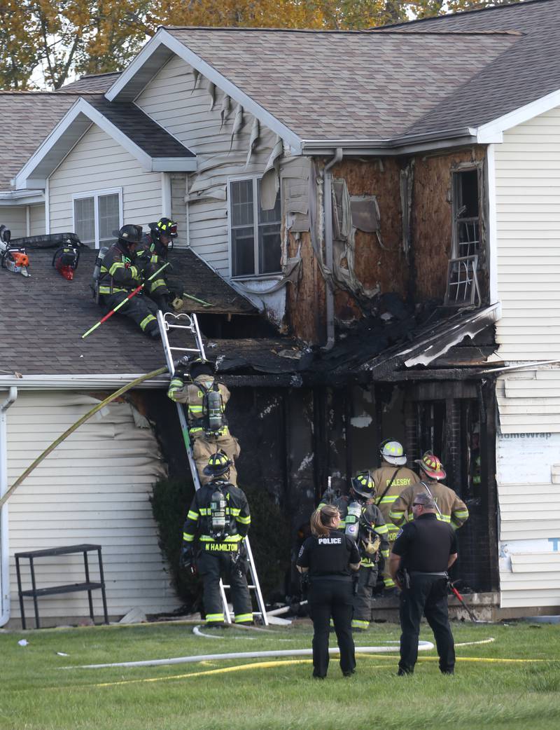 Oglesby, Peru Tonica and Utica fire departments respond to a fire at a duplex home in the 200 block of Sunset Boulevard on Tuesday, Oct. 24, 2023 in Oglesby. Two occupants were evacuated safely from the residence. The fire happened shortly after 11a.m. It was extinguished about an hour later.