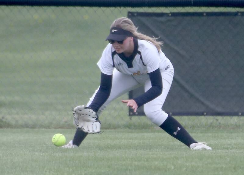 Putnam County's Tori Bilma fields a ground ball against Flanagan-Cornell/Woodland on Tuesday, May 2, 2023 at Woodland High School.