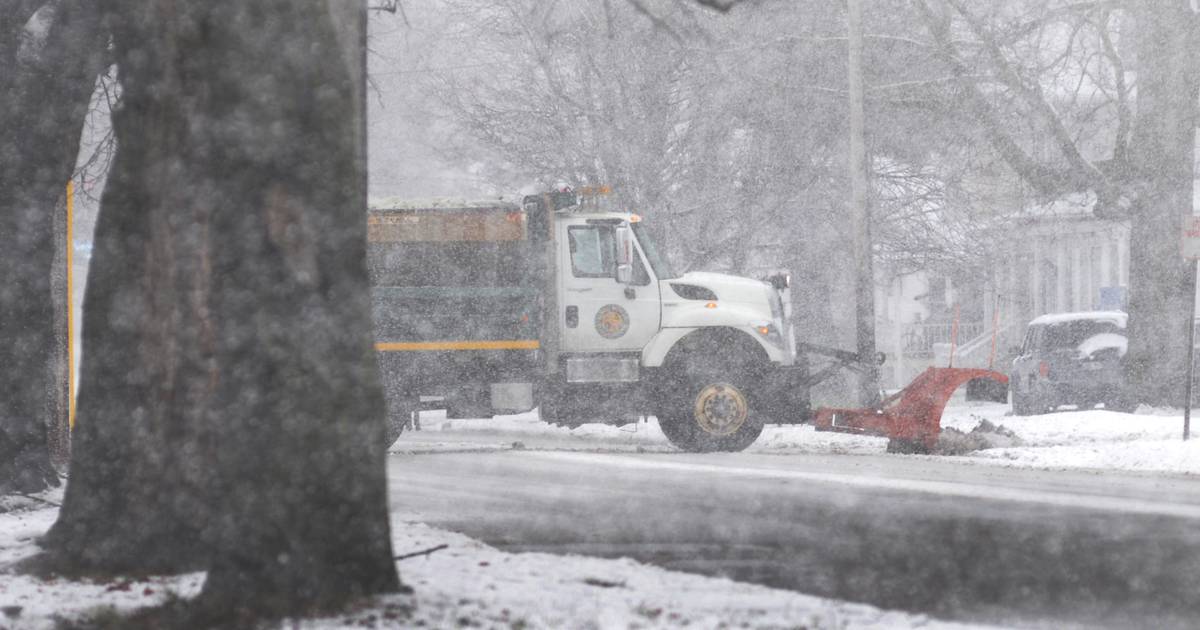 Snow causes delay in garbage pick up for Republic customers in Oregon