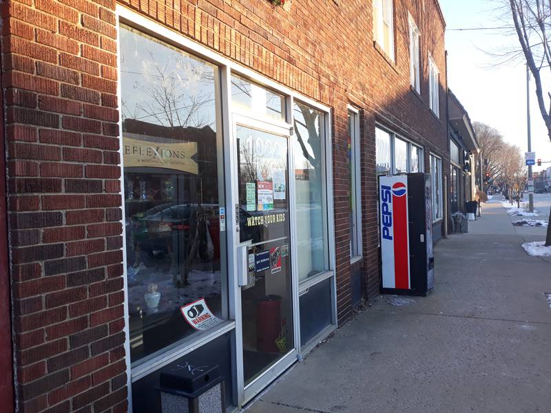 Ottawa Community Thrift recently opened at 1022 La Salle St., Ottawa.