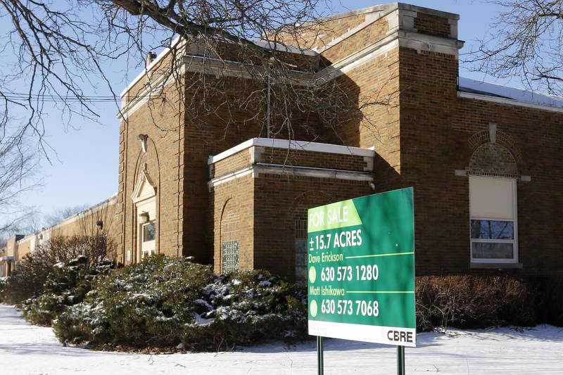 The former Maplewood School, located at 422 Krenz Ave., is seen on Monday, Jan. 3, 2022 in Cary.